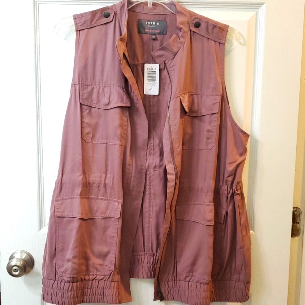 Torrid Women's Mauve Utility Vest 1x NWT
